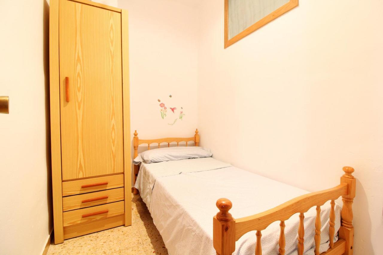 Holiday home Global Properties, Adosado En La Playa De Almarda, *