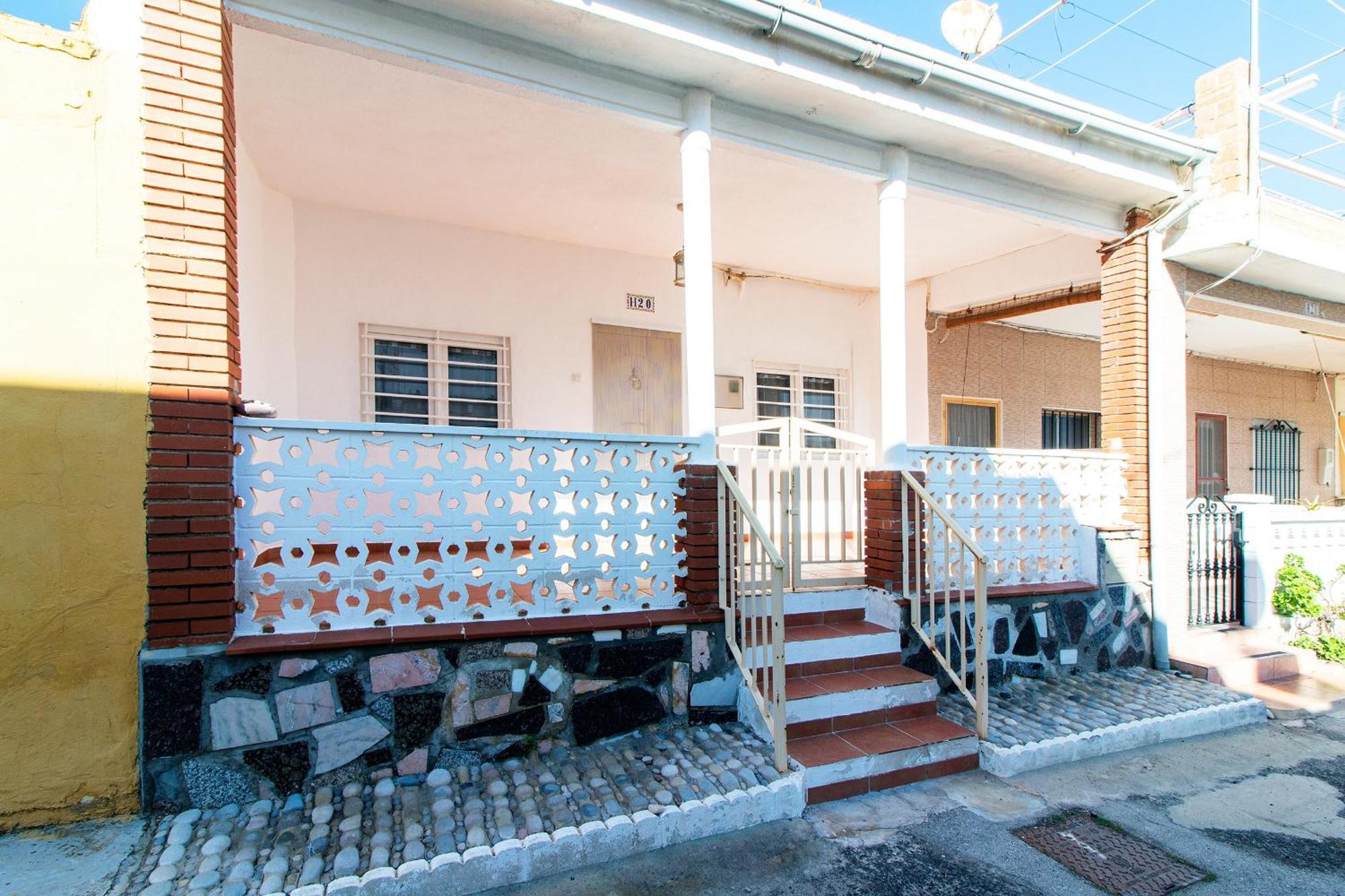 Global Properties, Adosado En La Playa De Almarda, Holiday home Sagunto